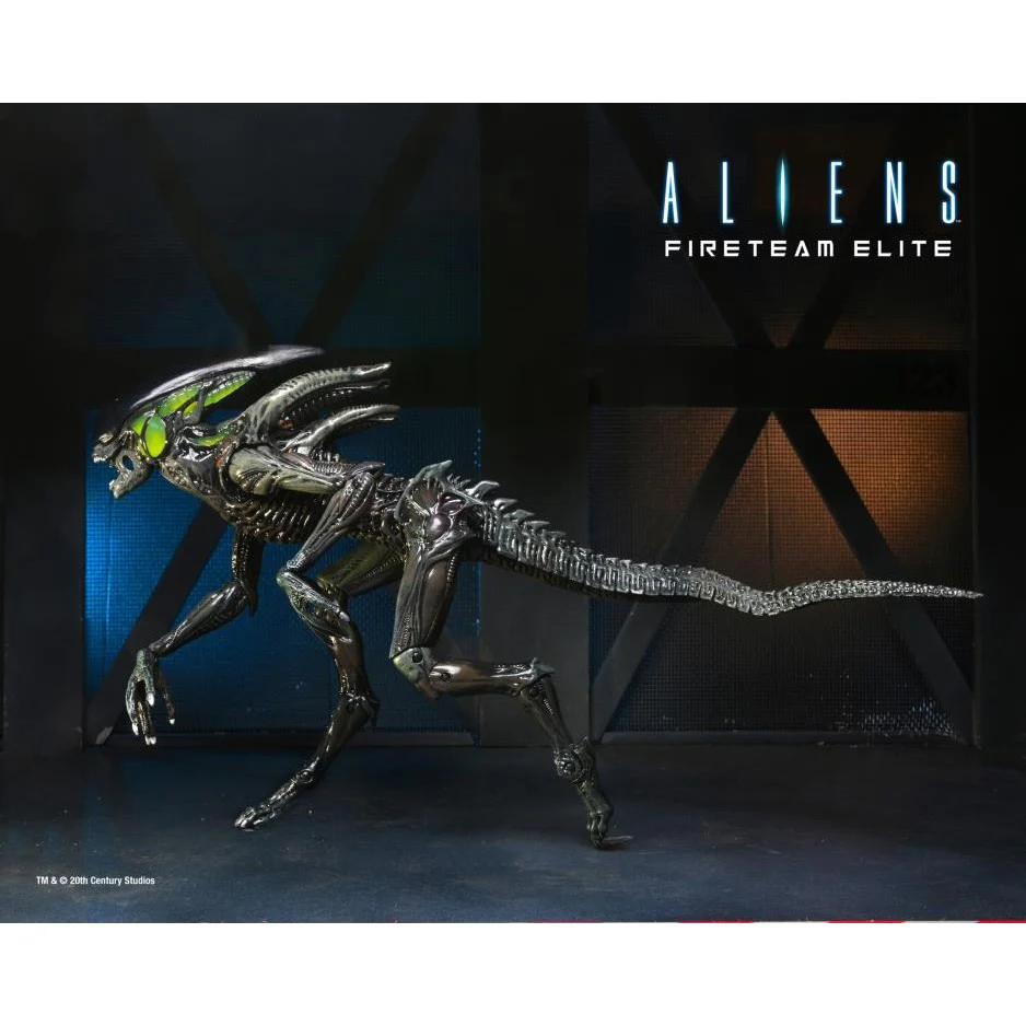 Aliens: Fireteam Elite Spitter Alien Action Figure - NECA - Image 2