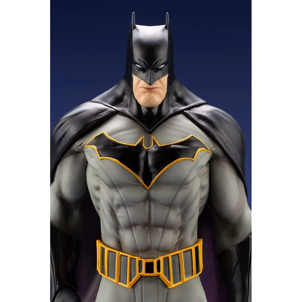 Batman: Last Knight on Earth Batman 1/6 Scale Statue Figure - DC, Kotobukiya - ArtFX - Image 2