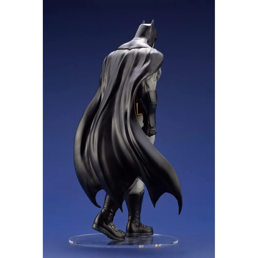 Batman: Last Knight on Earth Batman 1/6 Scale Statue Figure - DC, Kotobukiya - ArtFX - Image 9