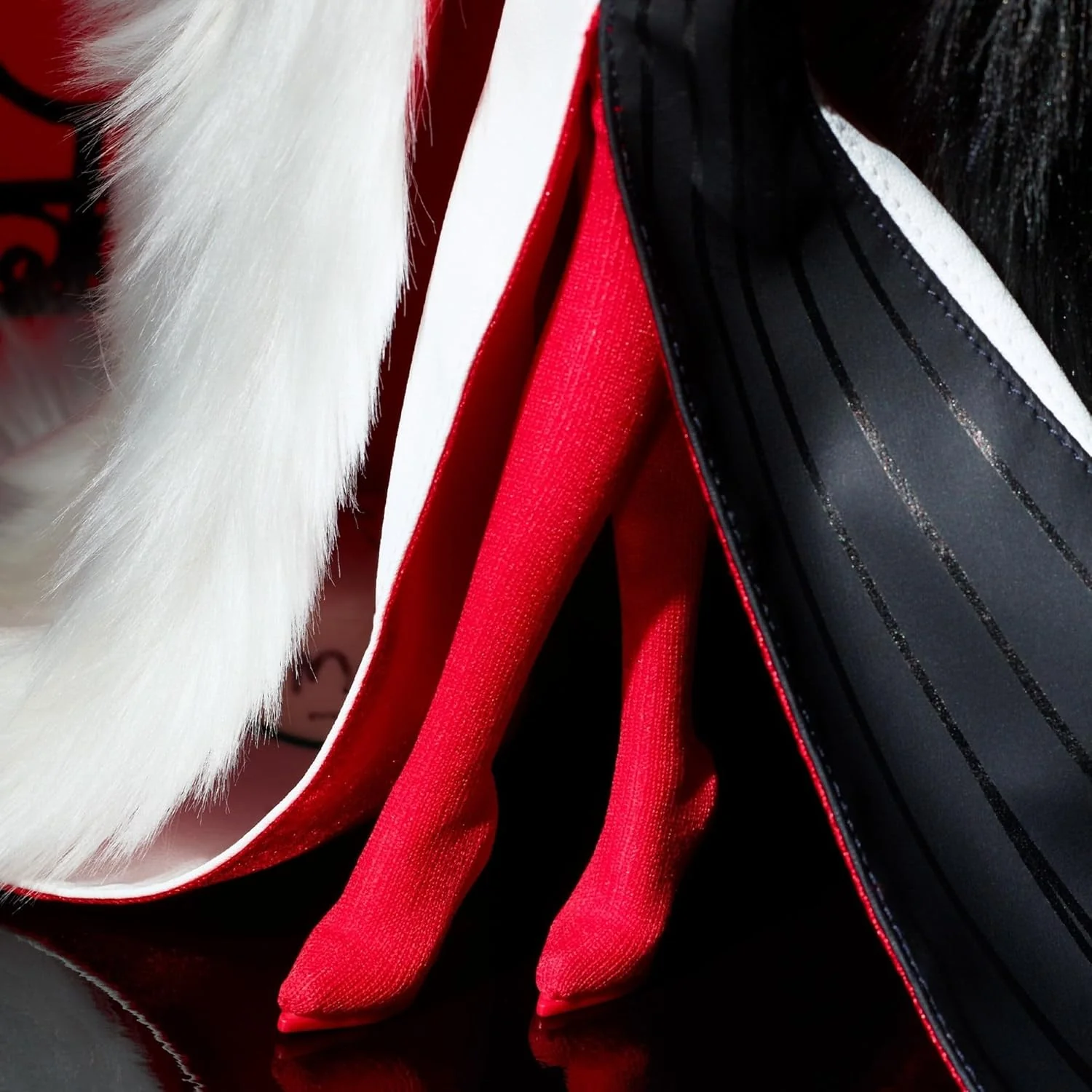 One Hundred and One Dalmatians Cruella De Vil Doll - Mattel Creations - Disney Darkness Descends Series - Image 10