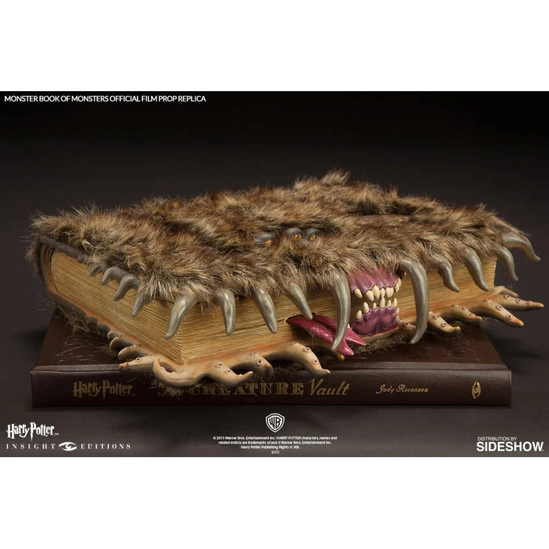 Harry Potter: The Monster Book of Monsters Official Film Prop Replica - Insight Editions - Image 2