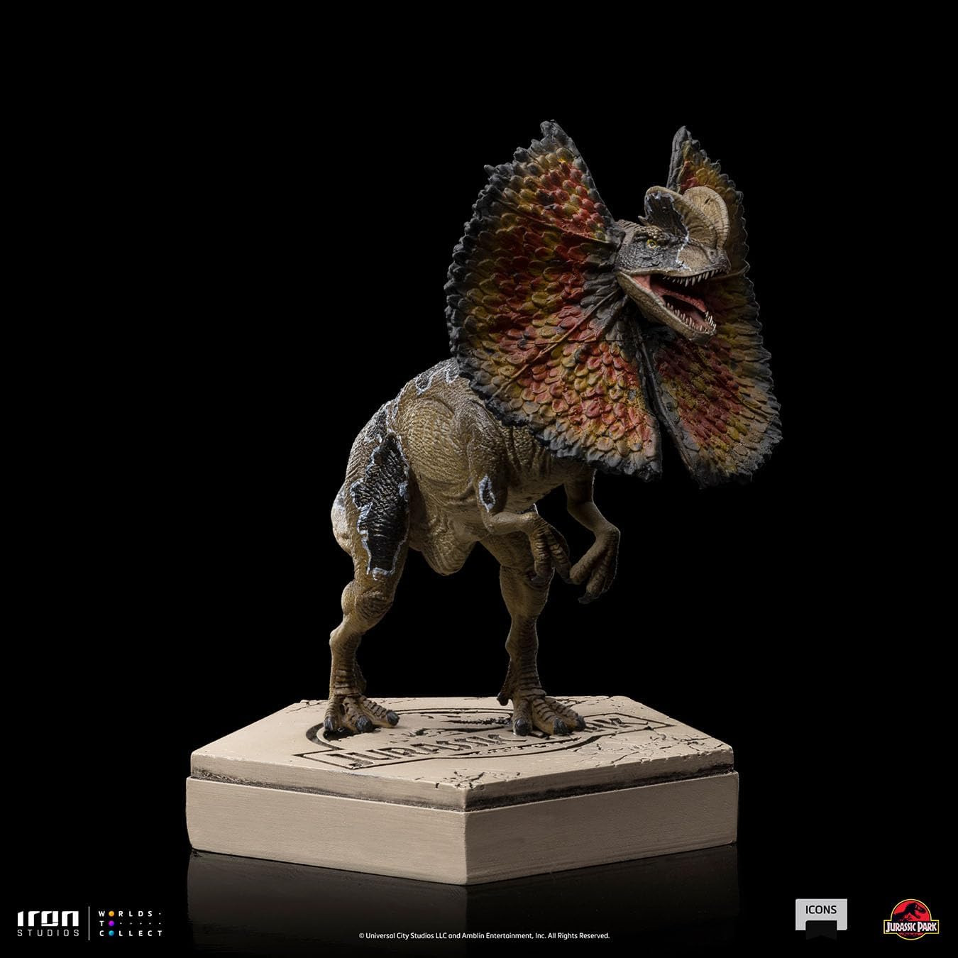 Jurassic Park Icons Dilophosarus Collectible Statue - 3.5" PVC Dinosaur Figure - Iron Studios - Image 3