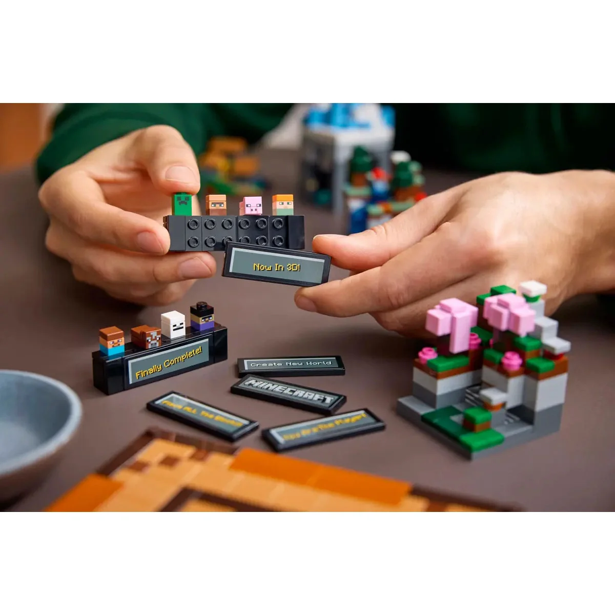 LEGO Minecraft The Crafting Table 21265 - Image 8