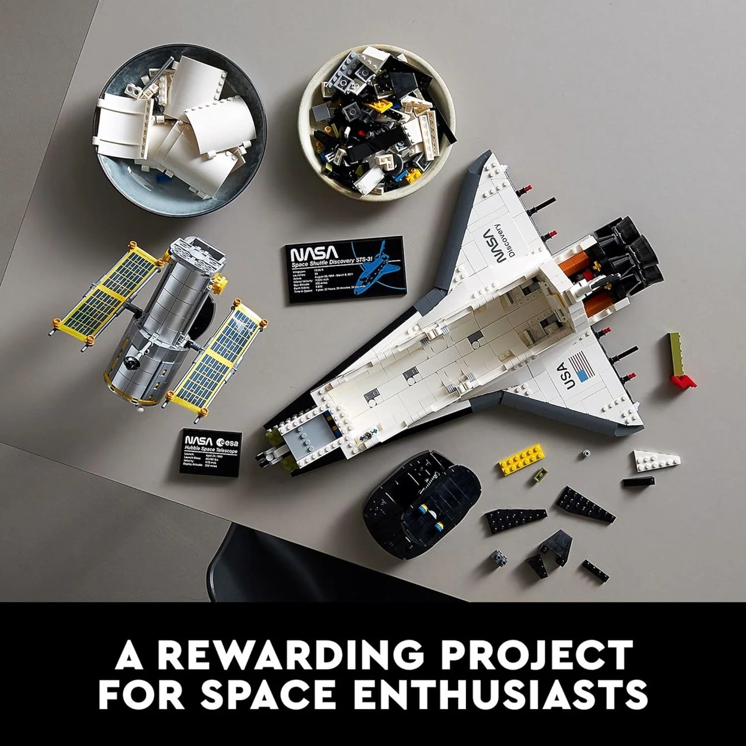 LEGO Icons NASA Space Shuttle Discovery Model Building Set - LEGO #10283 - Includes the Hubble Telescope! - Image 6