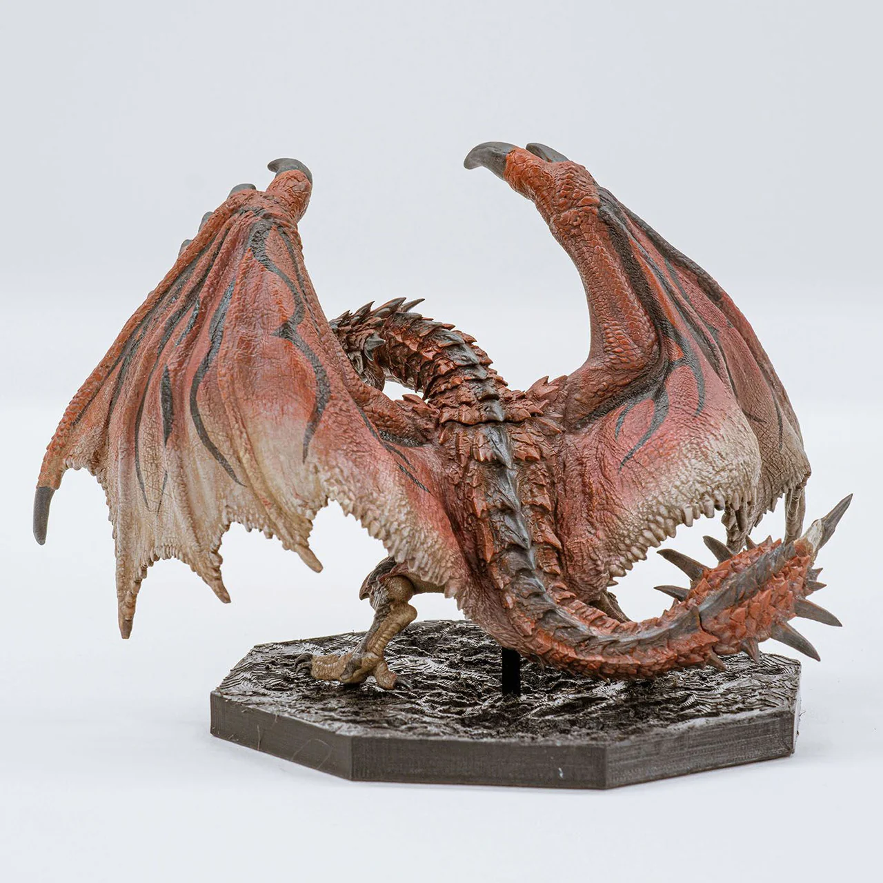 Monster Hunter Fire Wyvern Rathalos Statue Figure - Capcom - (CFB: Cube Figure Builder) - Image 7