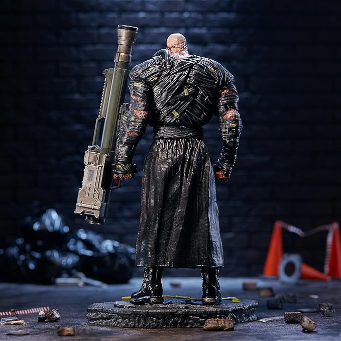 Resident Evil Nemesis Statue - Image 3