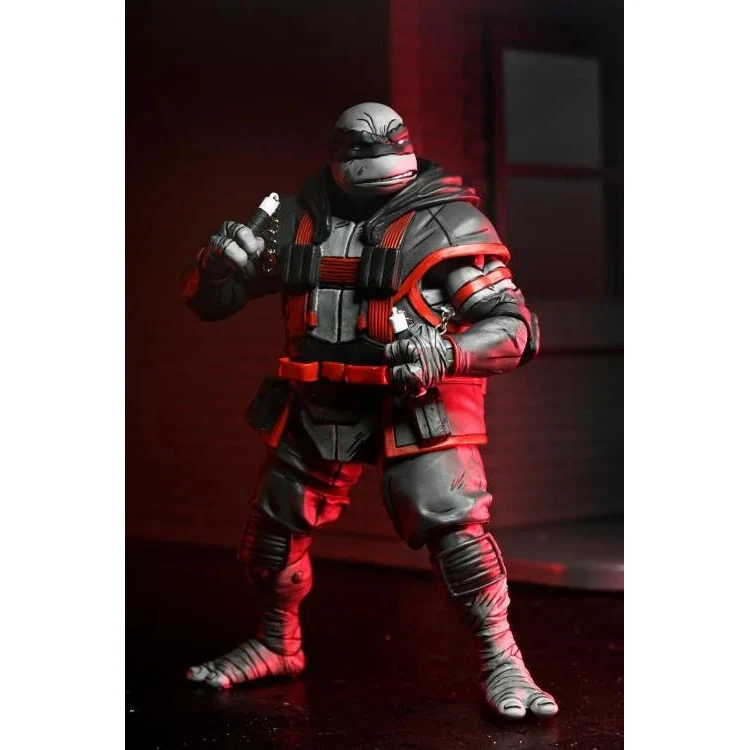 Teenage Mutant Ninja Turtles: The Last Ronin The Lost Years Michelangelo (Nightwatcher) Action Figure - NECA - Image 14