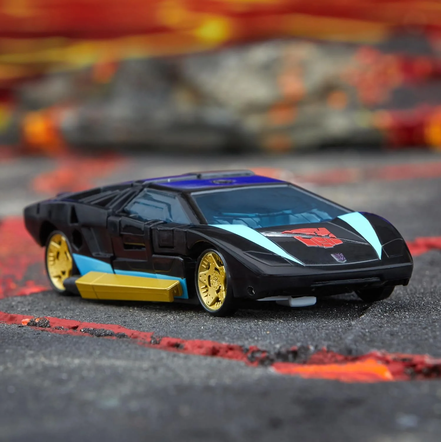 Transformers: Legacy United Deluxe Class Armada Universe Wheeljack Action Figure - Takara Tomy, Hasbro - Image 7