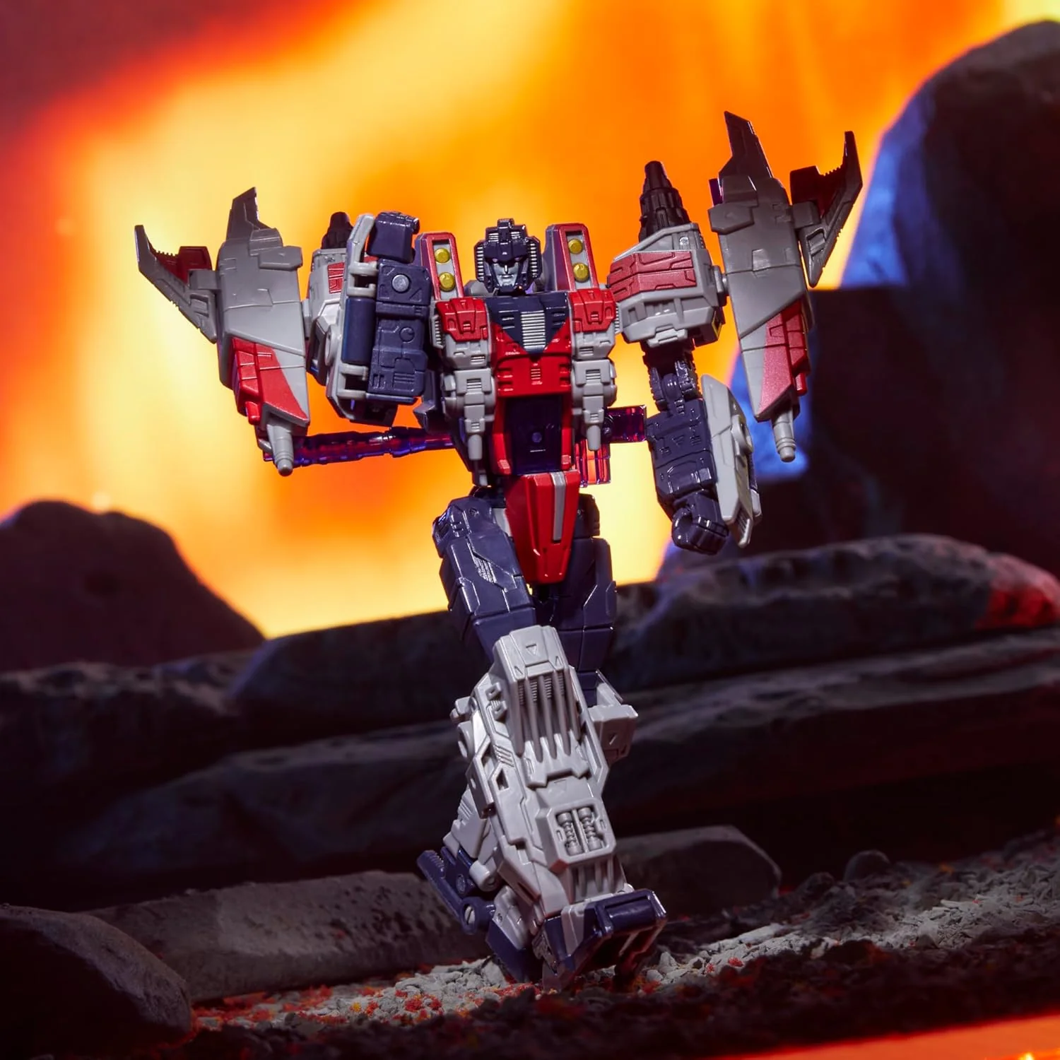 Transformers: Cybertron Universe Voyager Class Starscream Action Figure - Takara Tomy, Hasbro - Legacy United - Image 2