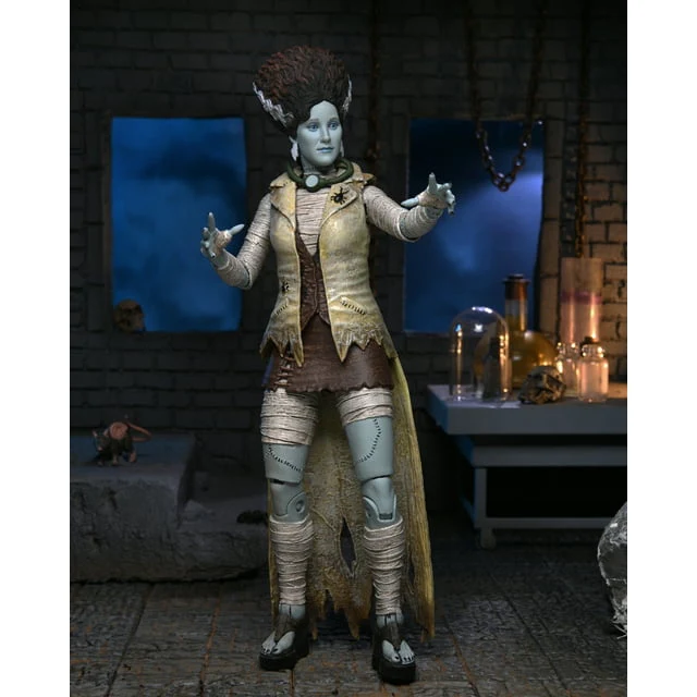 Univeral Monsters x TMNT April as The Bride Figure - Image 5