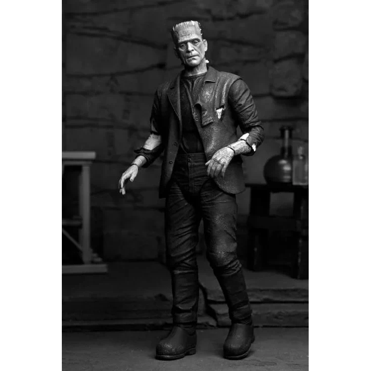 Universal Monsters Bride of Frankenstein Frankenstein's Monster (Black & White Ver.) Ultimate Action Figure - NECA - Image 2